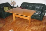 Stół z fornirowanym, lakierowanym blatem